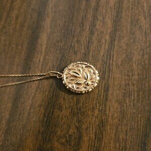 Mejuri Balance Terra Coin Pendant Necklace Vermeil